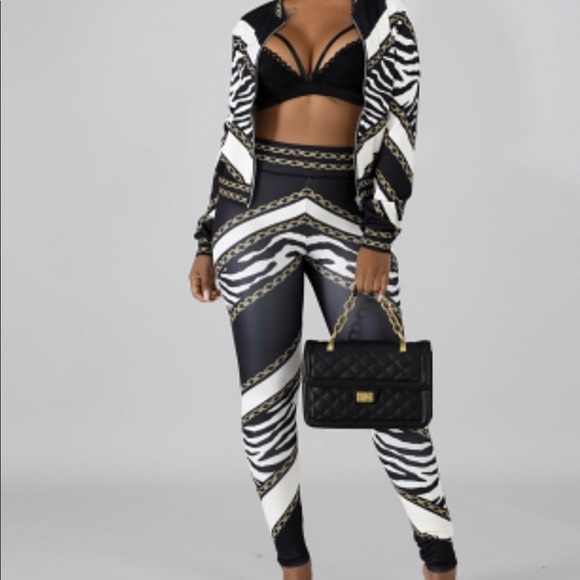 Chain Set - Picture 1 of 1